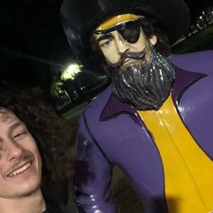 Meet your Posher, Gavin